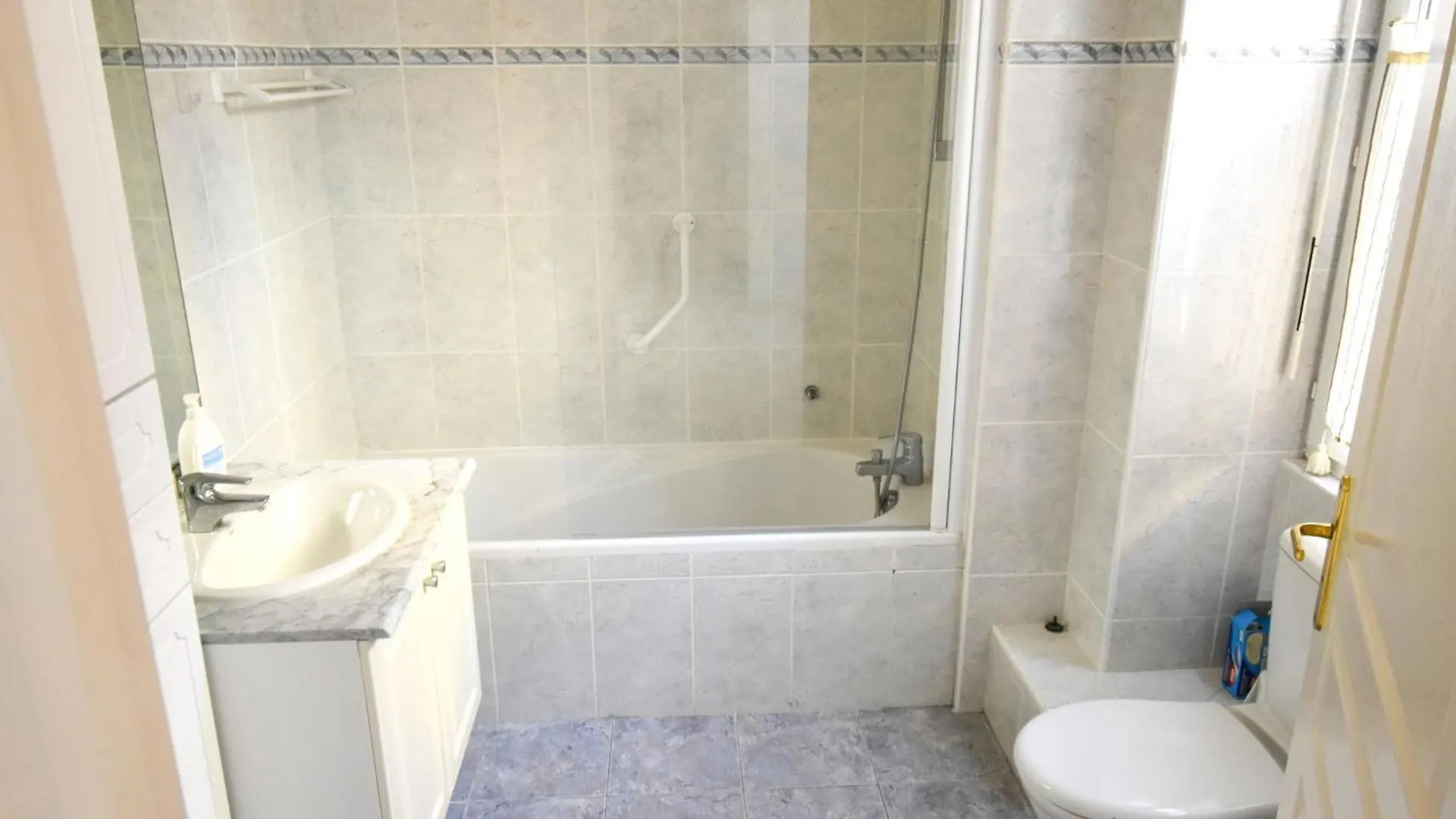 Apartment Le Jardin Des Muses -Parking Prive - Centre-Ville - Bord De Mer Menton